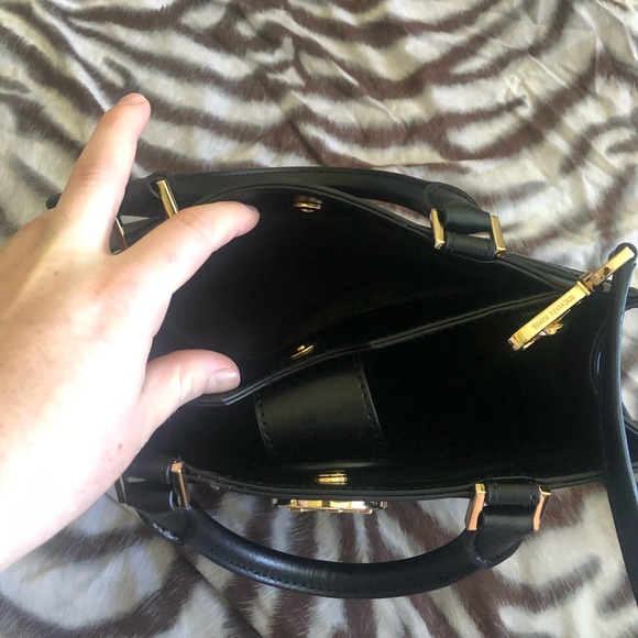 Michael Kors black purse - Picture 6 of 9